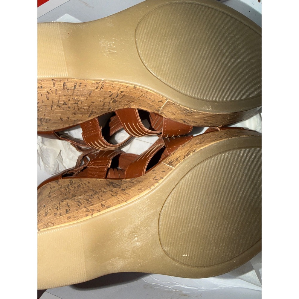G by GUESS GGHISKEY Brown Strappy Cork Platform Wedge‎ Sandals Women 9M - Picture 3 of 5